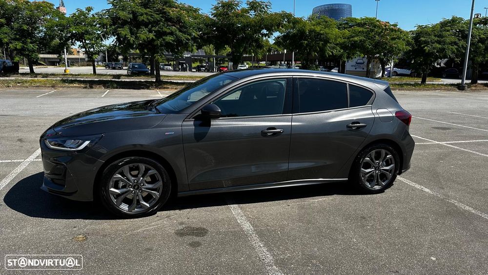 Ford Focus 1.0 EcoBoost MHEV ST-Line X Aut. - 1