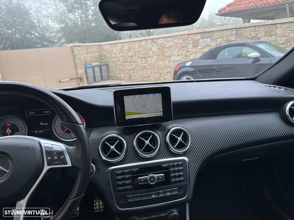 Mercedes-Benz A 180 d AMG Line - 11