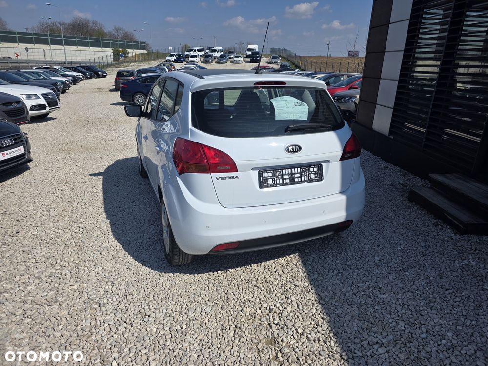 Kia Venga 1.6 Business Line - 27