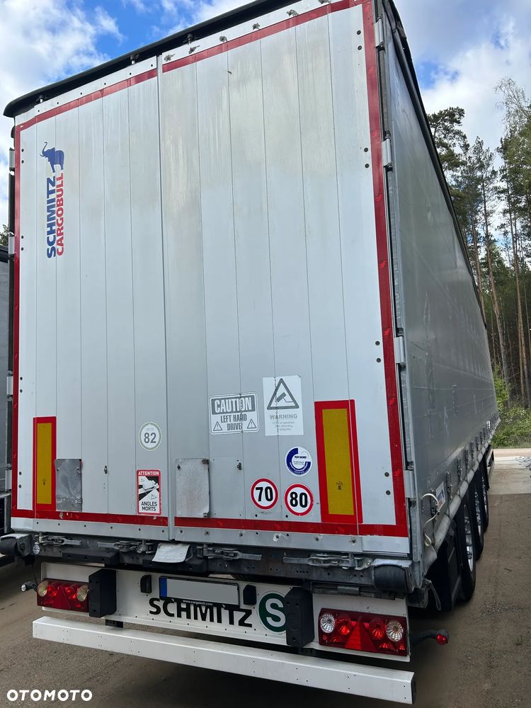 Schmitz Cargobull FIRANKA / 20 SZTUK DO WYBORU / BARDZO ŁADNE OPONY / Z PEŁNYM WYPOSAŻENIEM DO ZAŁADUNKU / 2 KOŁA ZAPASOWE / DOSTĘPNE KOLORY SREBRNY - NIEBIESKI - CZERWONY / NIEKTÓRE MAJĄ NOWE PLANDEKI !! - 3