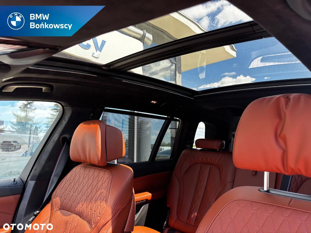 BMW X7 - 27