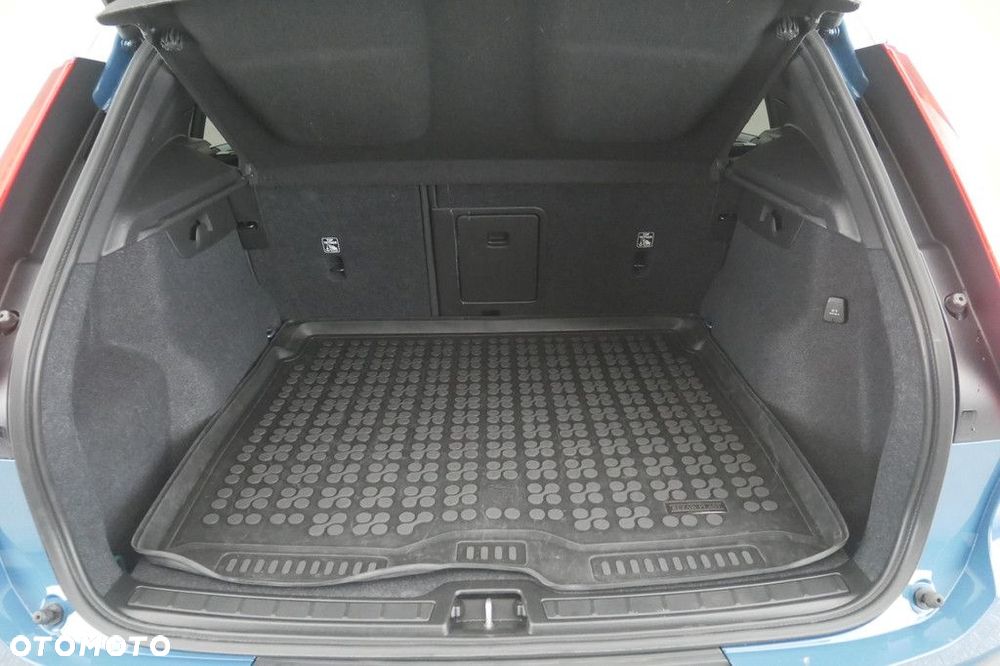 Volvo XC 40 - 16
