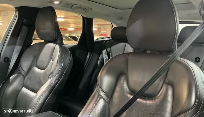 Volvo XC 60 2.0 T6 PHEV Inscription AWD - 6
