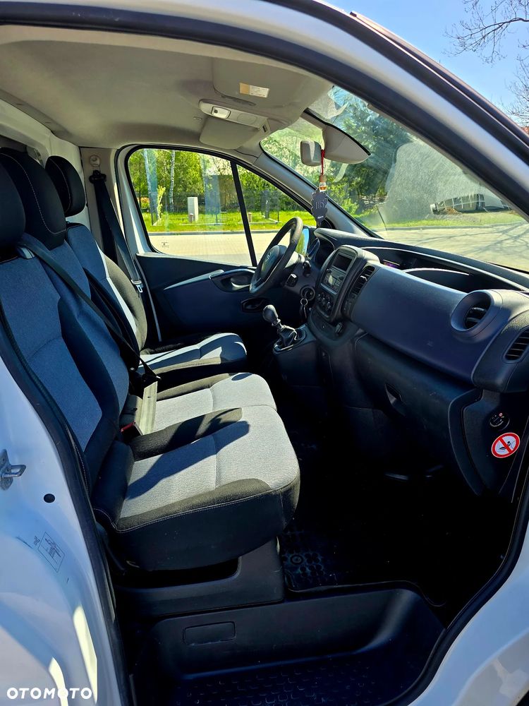 Opel Vivaro - 18