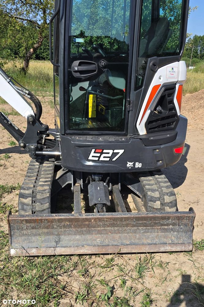 Bobcat E27 - 11