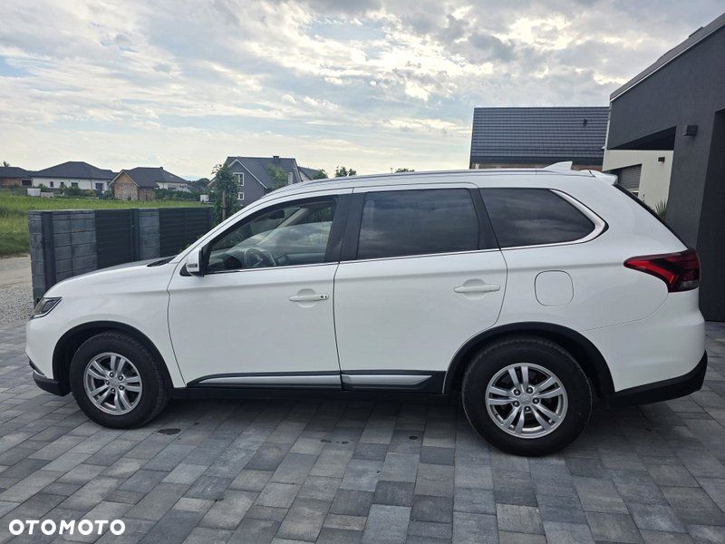 Mitsubishi Outlander 2.0 Intense + Navi 4WD CVT - 12