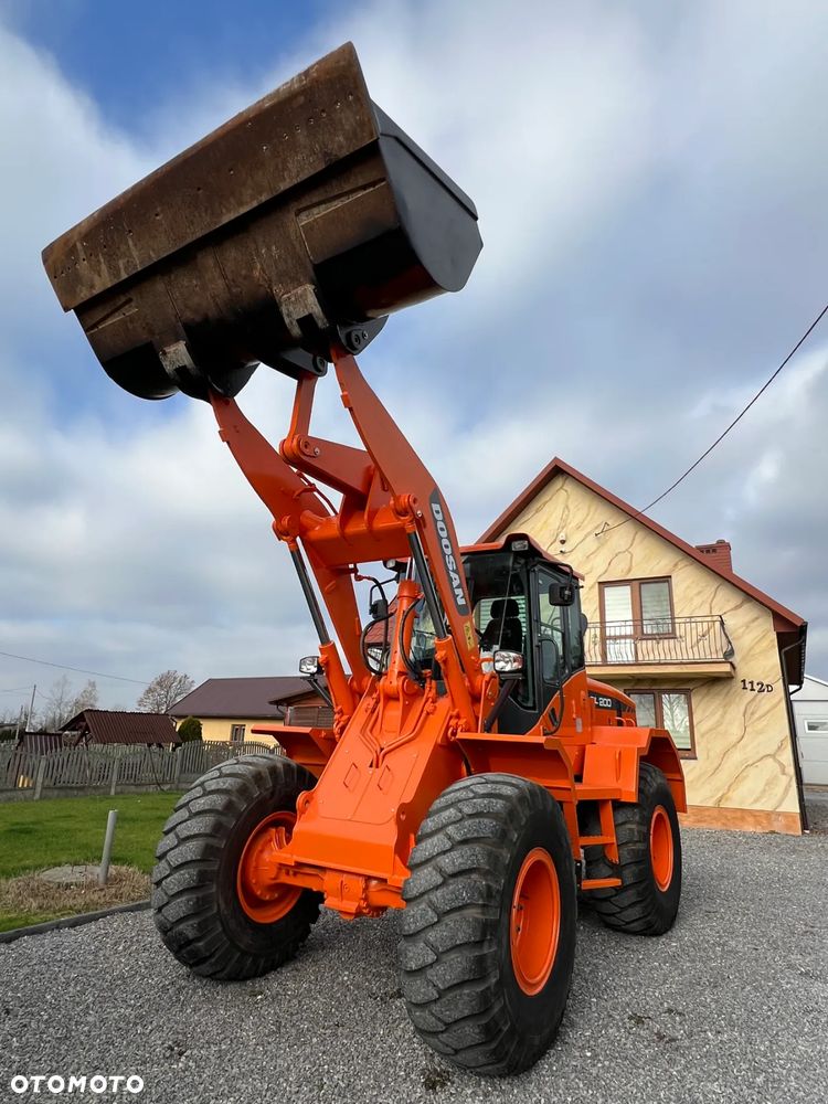 Doosan DL200 - 8
