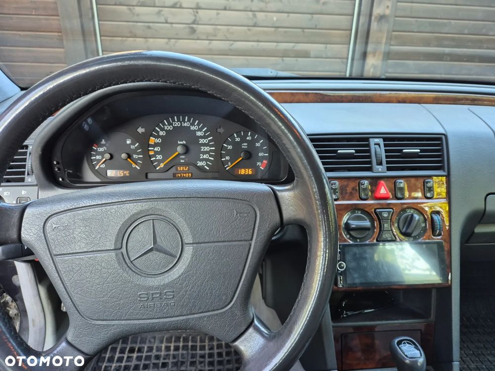 Mercedes-Benz Klasa C - 8