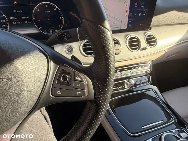 Mercedes-Benz Klasa E 220 d 4-Matic 9G-TRONIC - 9