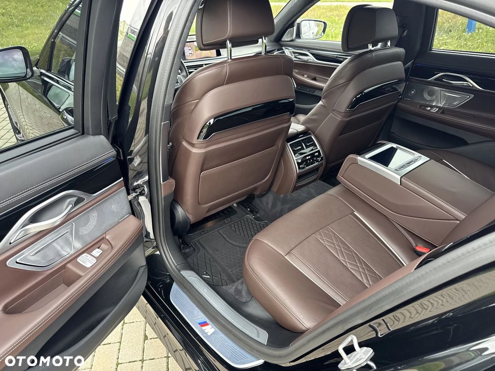 BMW Seria 7 750d xDrive sport - 19