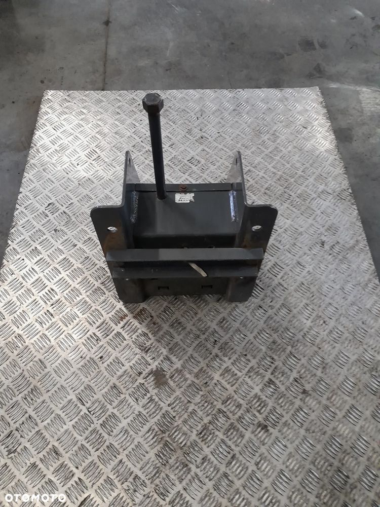 WINDA KOŁA ZAPASOWEGO RENAULT MIDLUM DXI RENAULT GAMA D VOLVO FL II R. 17.5 - 3