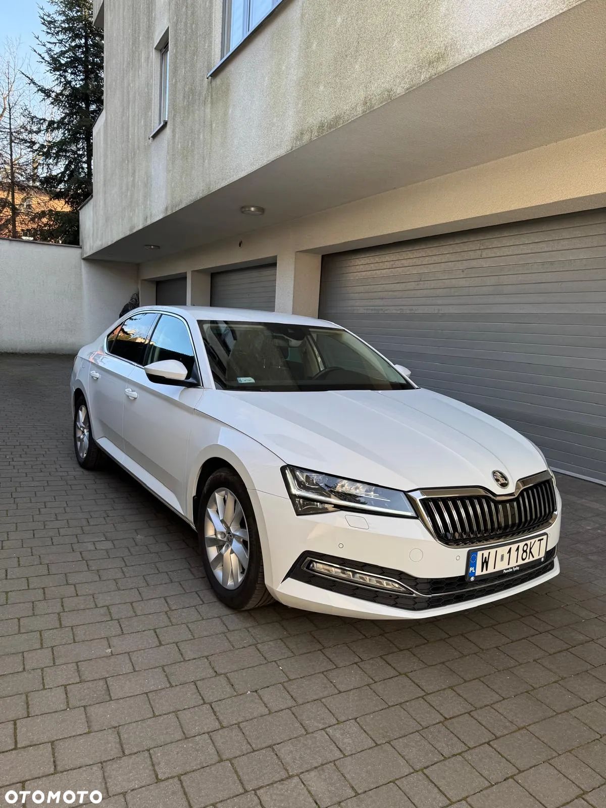 Skoda Superb 2.0 TDI SCR 4x4 Style DSG - 1