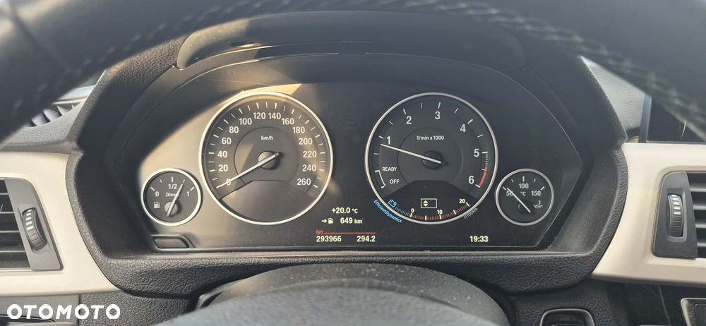 BMW Seria 3 318d - 4