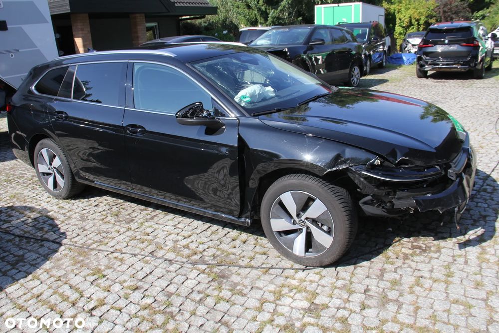 Volkswagen Passat 1.5 TSI ACT mHEV Style DSG - 1