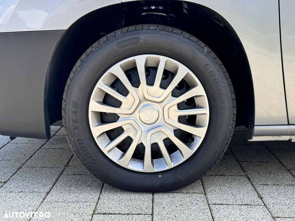 Toyota Proace 1.5 D-4D 102CP 6MT 4+1 L1 Comfort - 28