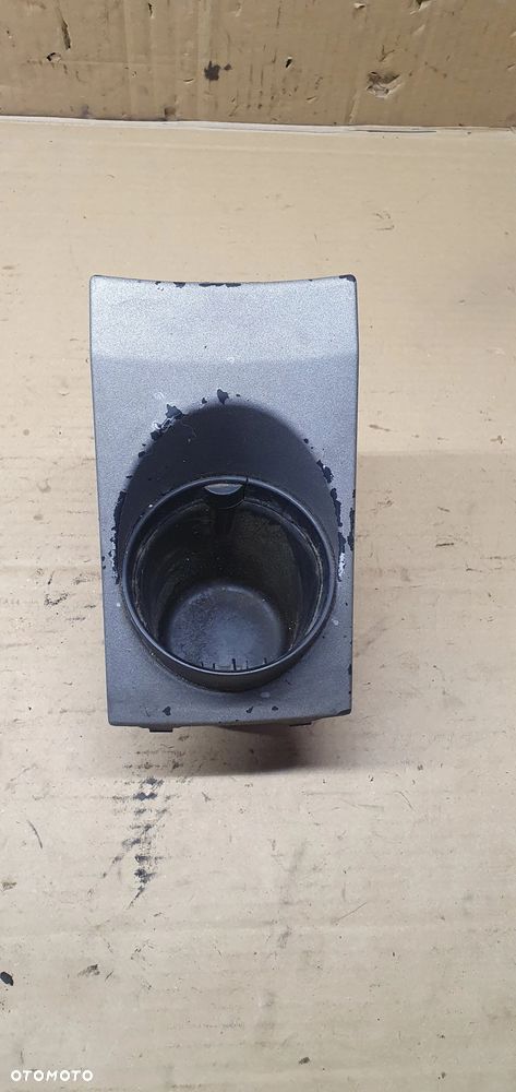Uchwyt na kubek Range Rover Vogue L322 31504-0000 - 1
