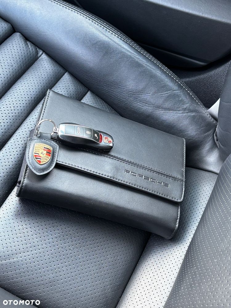 Porsche Panamera 4S - 39
