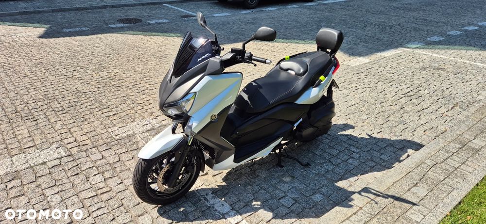 Yamaha X-max - 4
