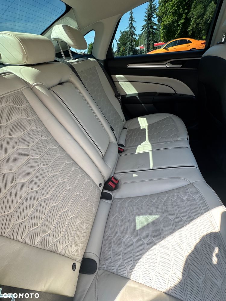 Ford Mondeo Vignale 2.0 TDCi PowerShift - 11