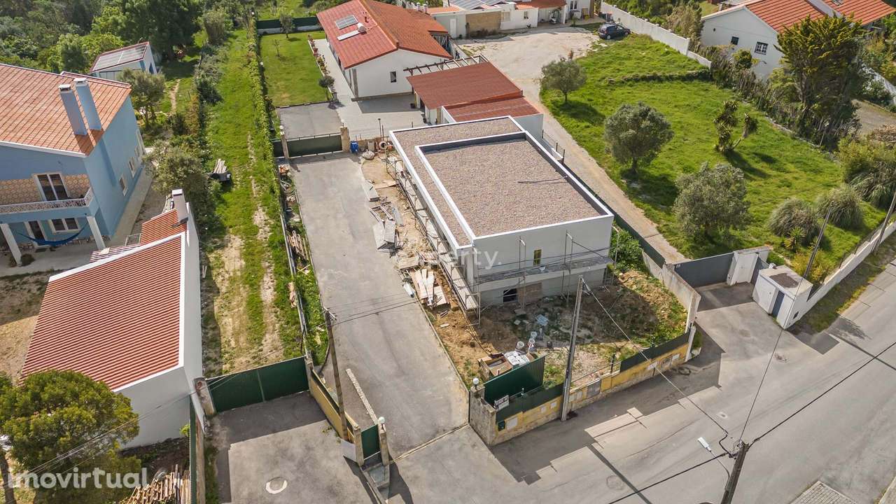 Moradia T2 Térrea no Centro de Mafra, Lisboa - Grande imagem: 2/48