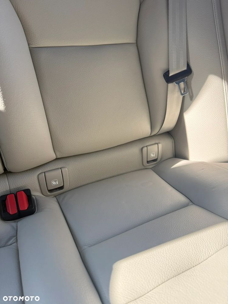 Volvo XC 60 D4 Inscription - 33