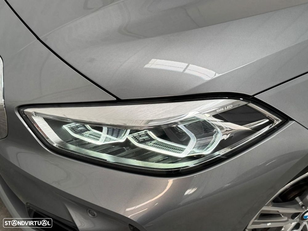 BMW 116 d Pack Desportivo M - 13