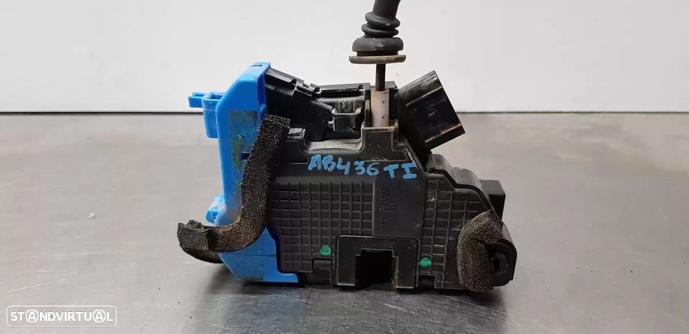 FECHADURA PORTA TRASEIRA ESQUERDA KIA CEED 2015 -81410A2000 - 2