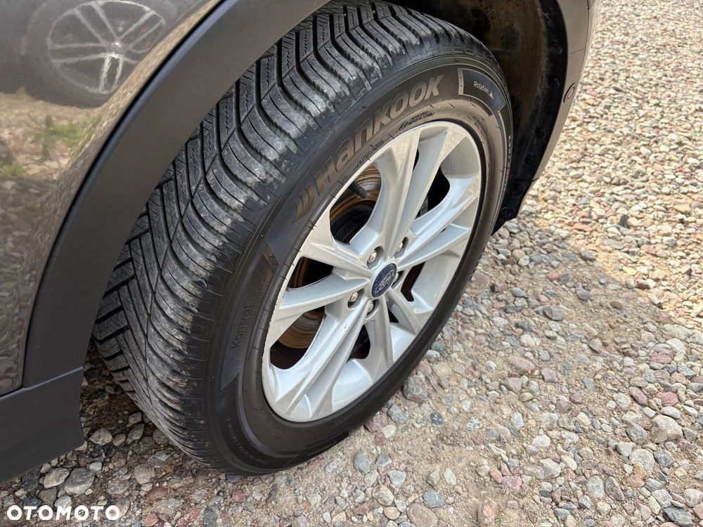 Ford Kuga 2.0 TDCi 2x4 Titanium - 11