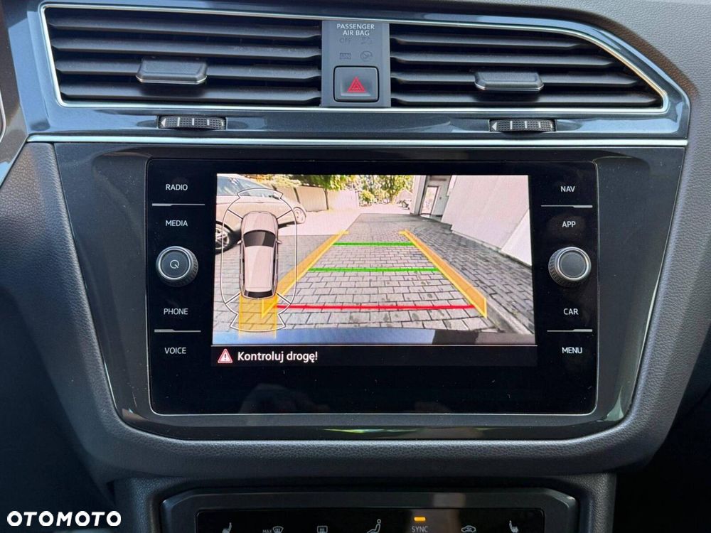 Volkswagen Tiguan 2.0 TSI 4Mot Elegance DSG - 23