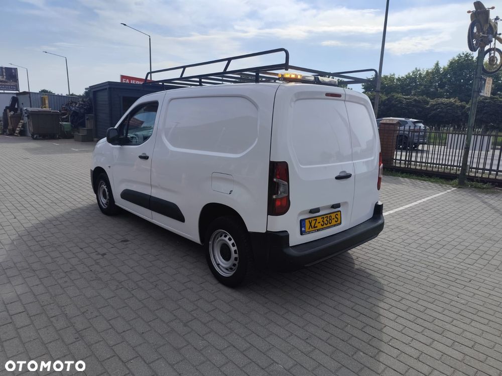 Opel COMBO - 8