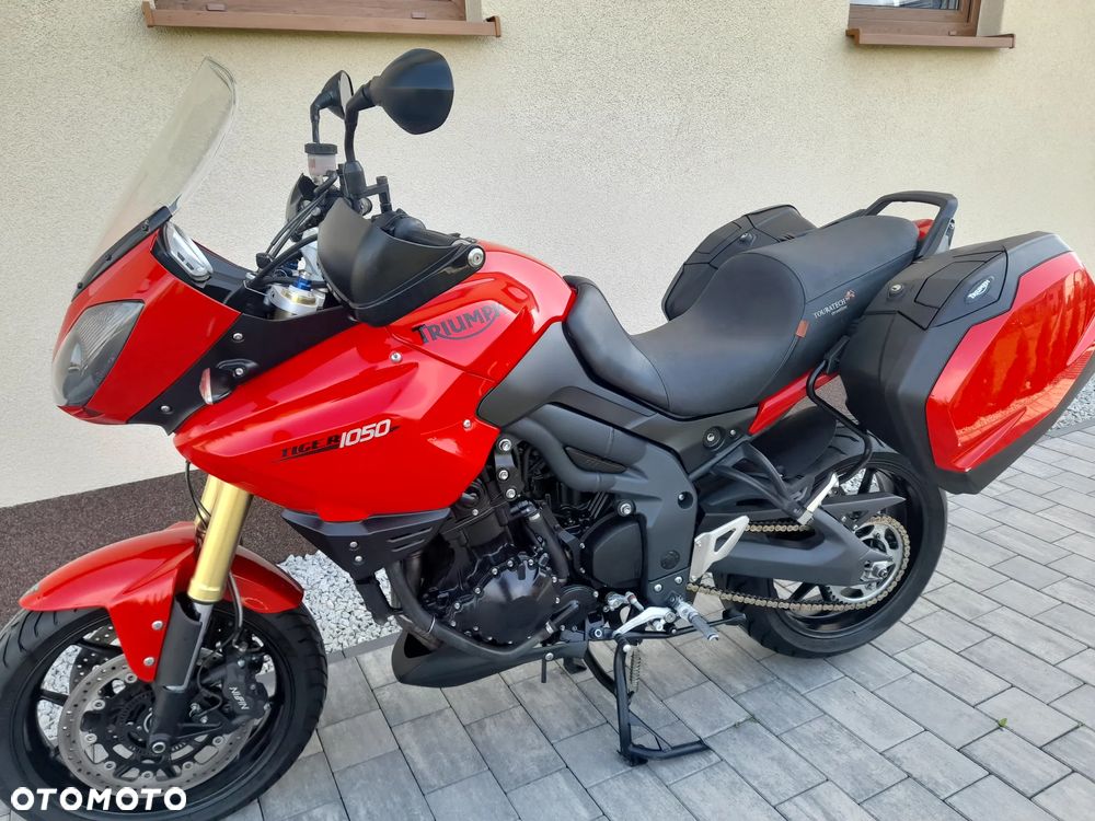 Triumph Tiger - 25