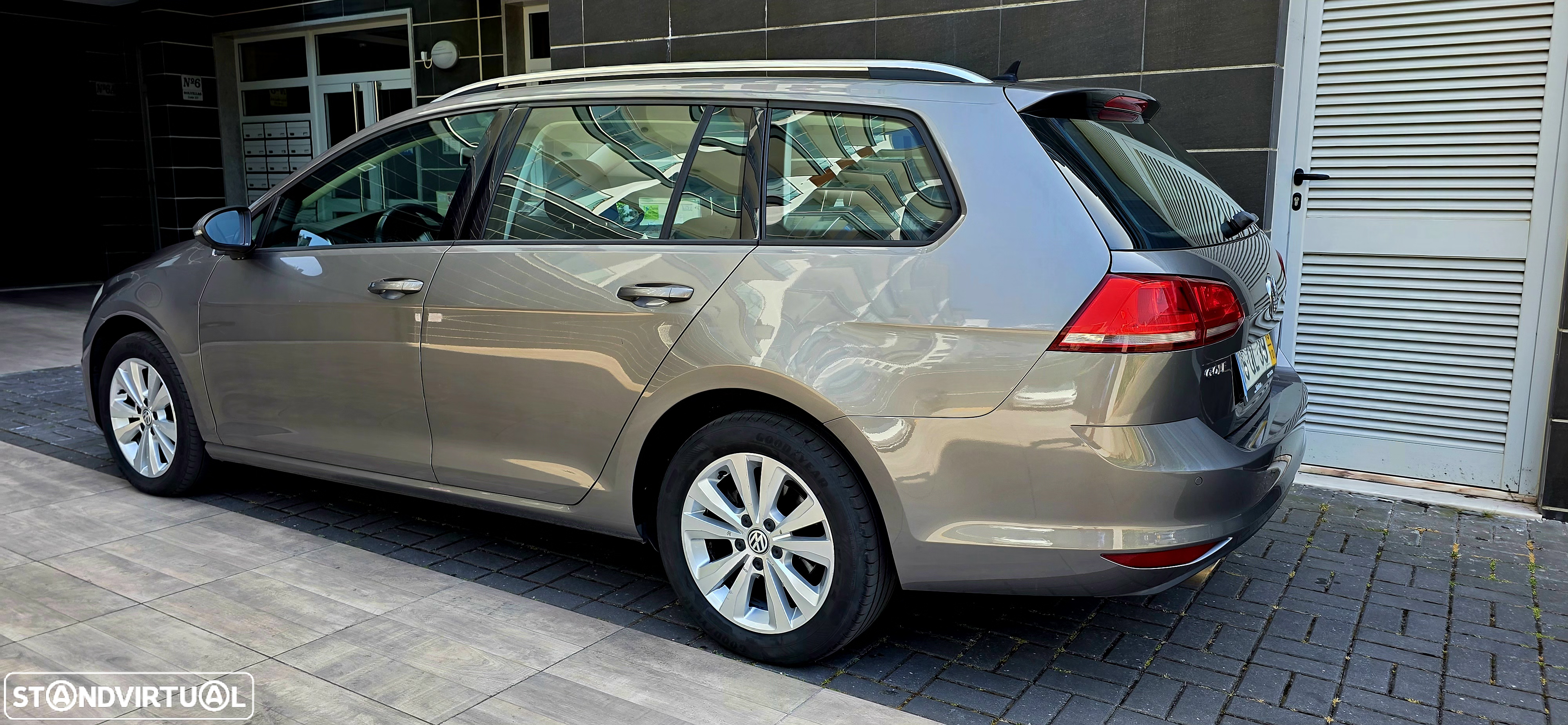 VW Golf Variant 1.6 TDi Sportline DSG - 3