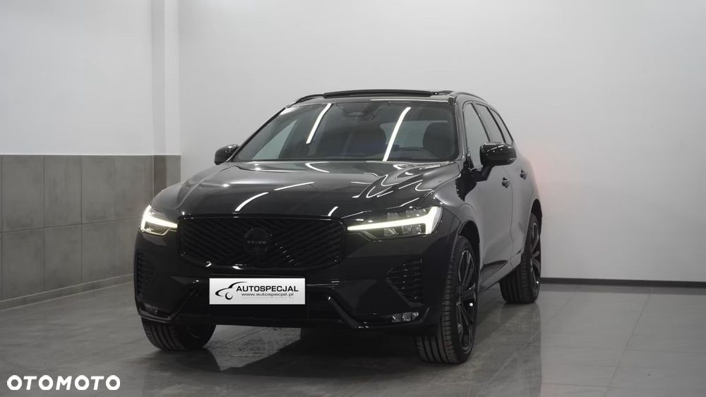 Volvo XC 60 B5 B AWD Plus Black Edition - 2
