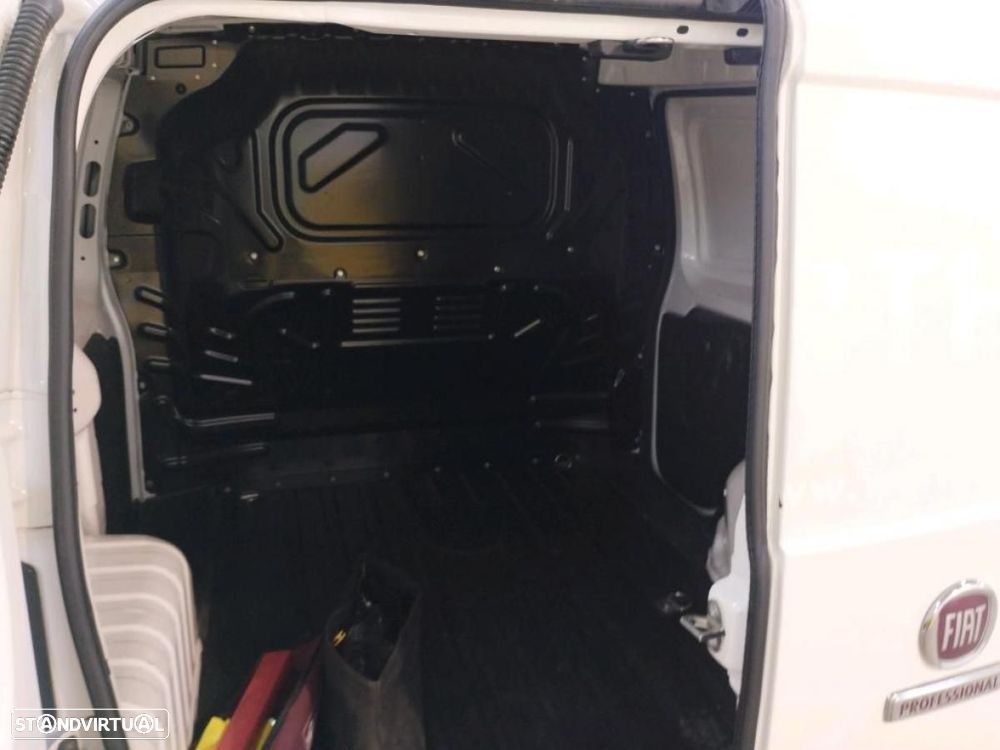 Fiat Fiorino 1.3 M-jet Adven c/iva - 6