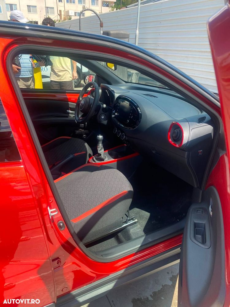 Toyota Aygo X 1.0l MT Active - 13