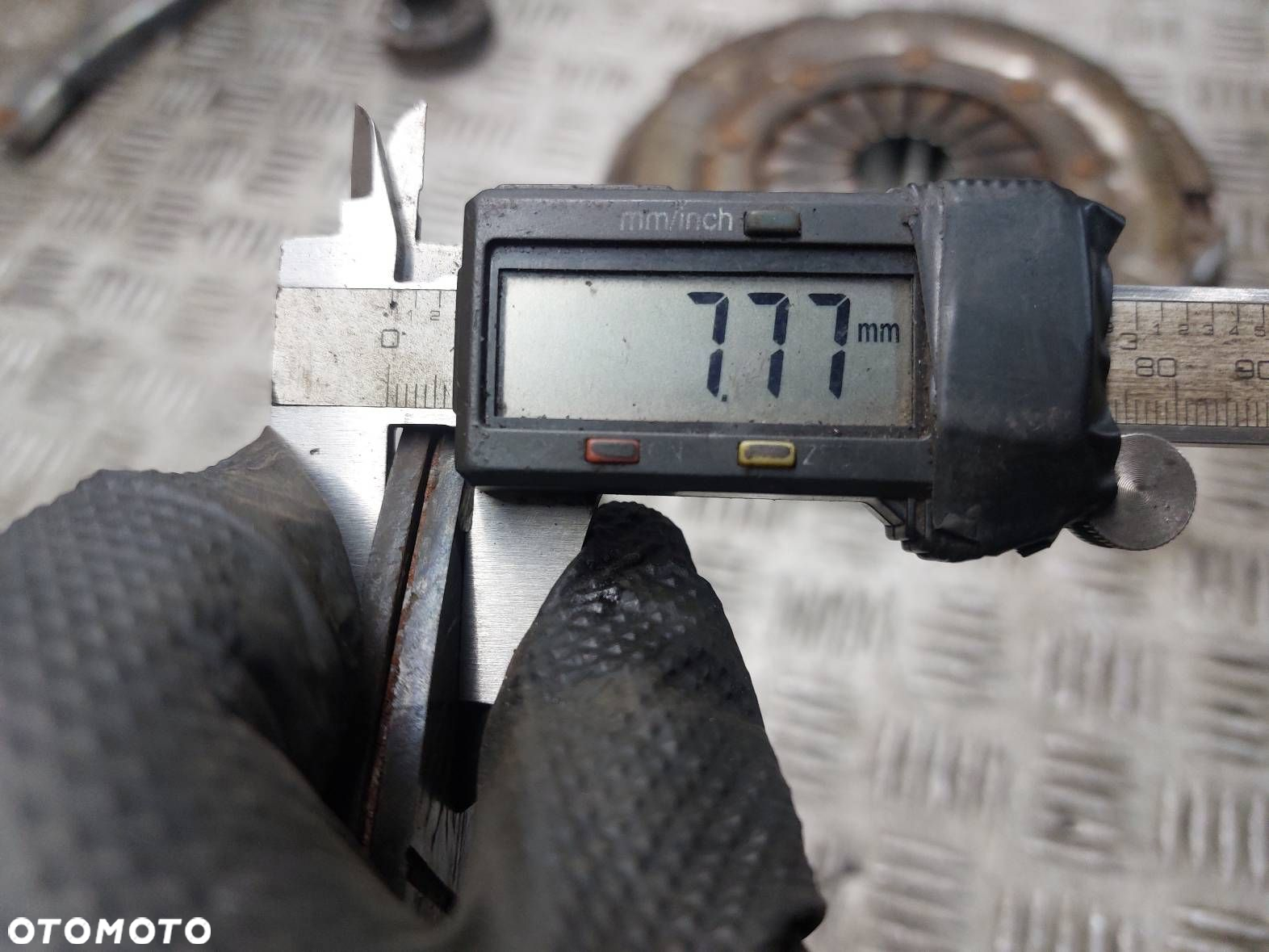 SPRZĘGŁO TARCZA + DOCISK + ŁOŻYSKO OPOROWE HYUNDAI I30 I 1.6 CRDI - 10