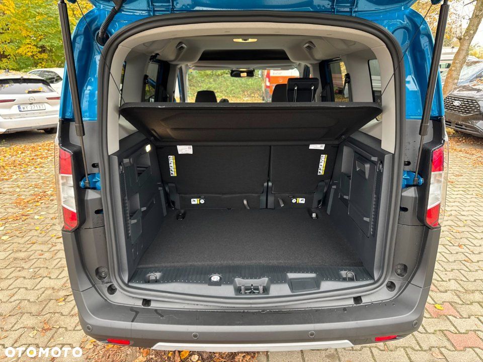 Ford Tourneo Courier - 17