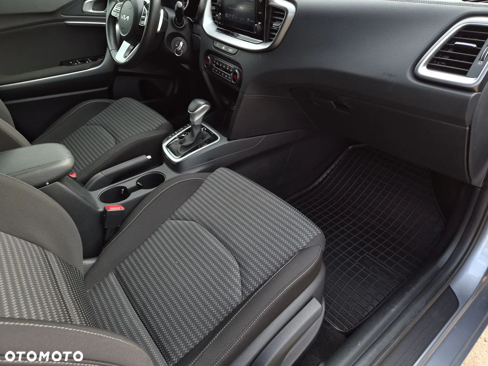 Kia Ceed 1.5 T-GDI M DCT - 25