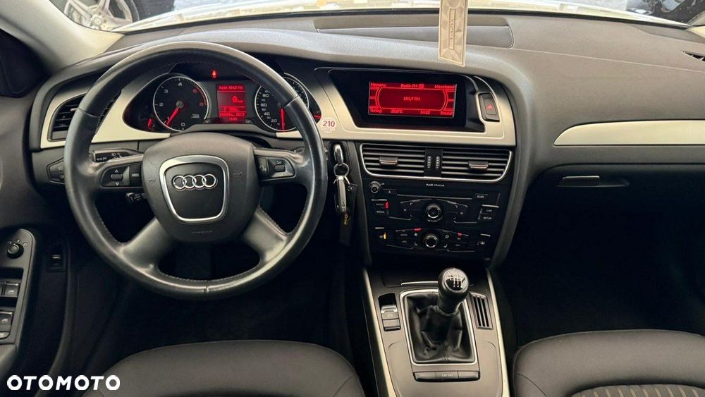 Audi A4 Limousine 2.0 TDI - 38