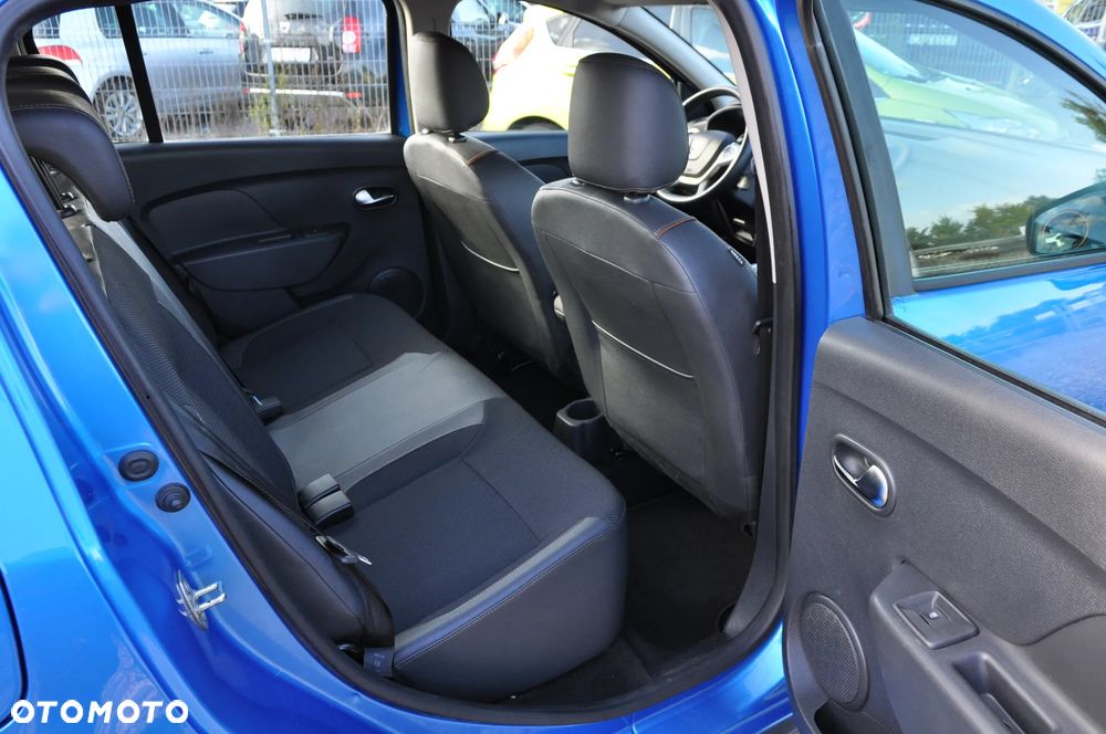 Dacia Sandero TCe 90 S&S Celebration - 11