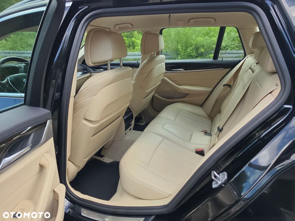 BMW Seria 5 520d Luxury Line - 20