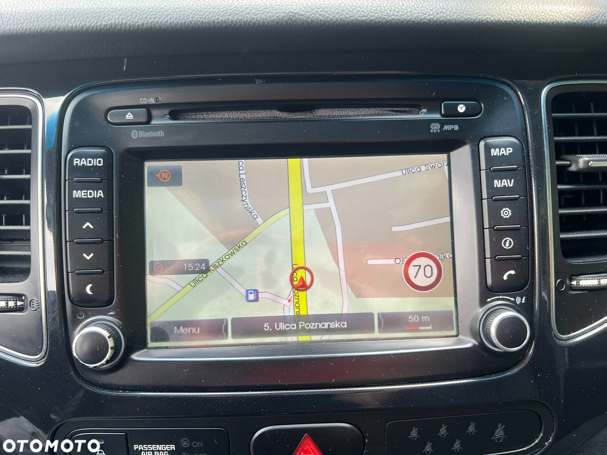 Kia Carens 1.7 CRDi XL 7os - 23