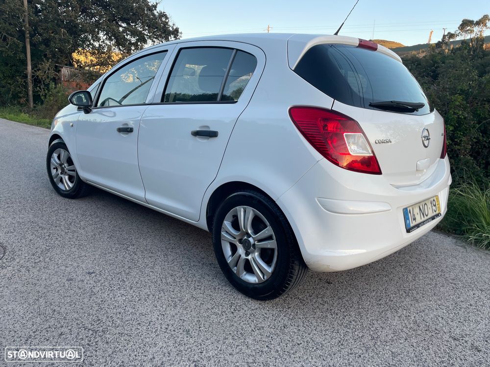 Opel Corsa 1.3 CDTI Cosmo - 4