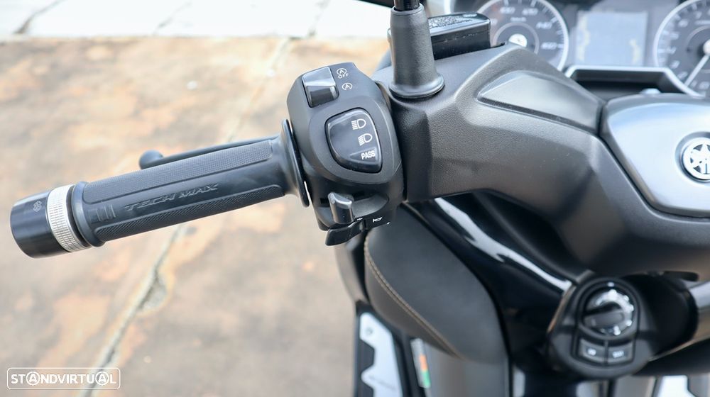Yamaha X-Max Tech Max - 27