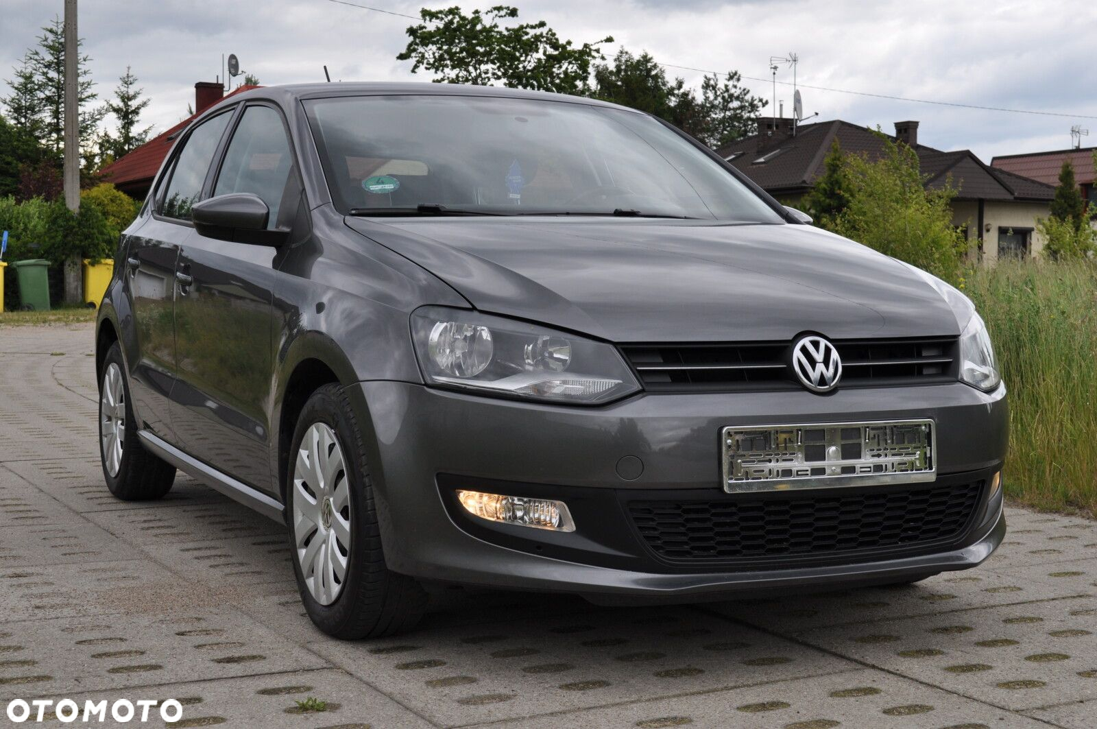 Volkswagen Polo - 2