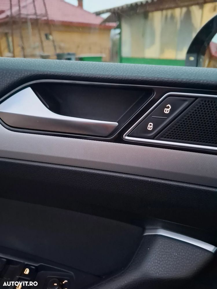 Volkswagen Passat 2.0 TDI DSG 4Motion Highline - 20