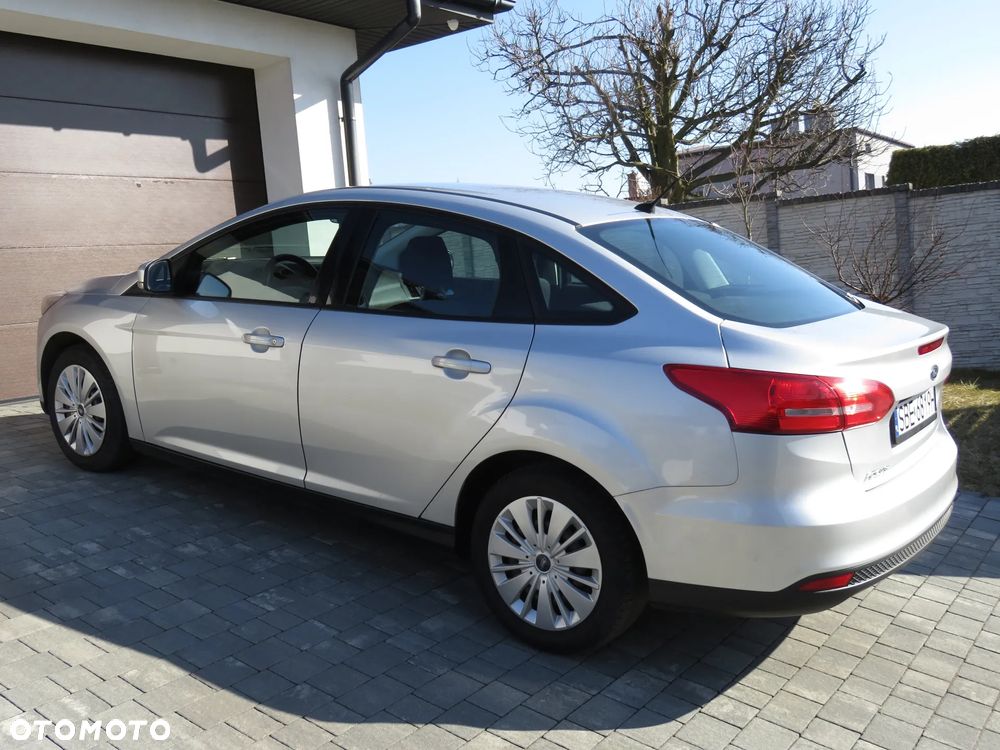 Ford Focus 1.6 Trend - 6