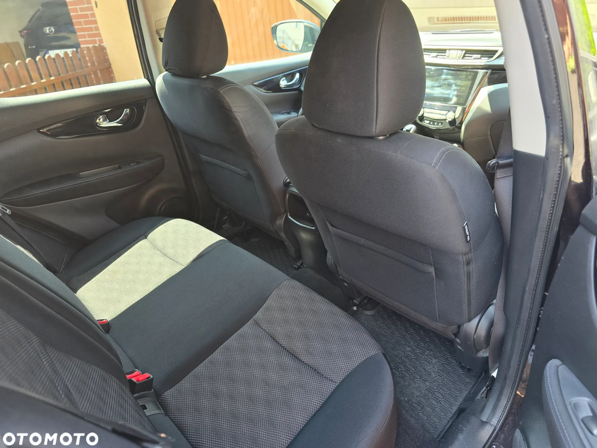 Nissan Qashqai 1.6 DIG-T N-Connecta - 8
