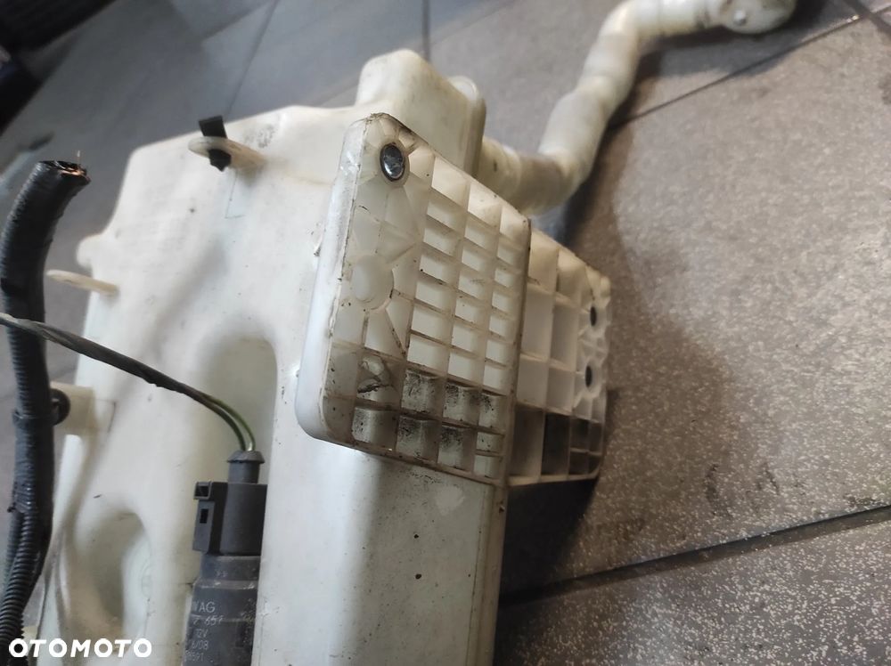 ZBIORNICZEK ZBIORNIK SPRYSKIWACZY 1K0955453Q 1K0955453R 1K0955453S AUDI A3 8P SKODA OCTAVIA 2  VW GOLF 5 6 PLUS HB KOMBI JETTA TIGUAN TOURAN CADDY EOS SEAT LEON 2 ALTEA TOLEDO 3 ALTEA XL WYSYŁKA !!!!!!!! - 4