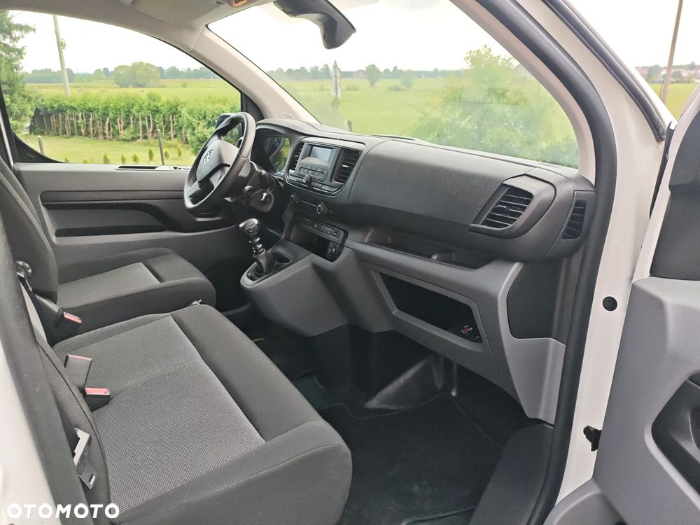 Opel Vivaro - 17